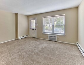 42 West in Merchantville, NJ - Building Photo - Building Photo