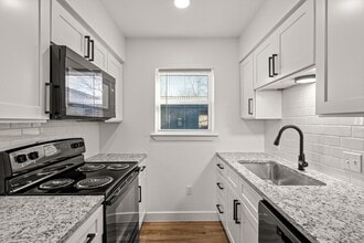 125 13th St SE, Unit 200 in Paris, TX - Building Photo - Building Photo