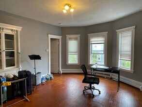 97 Morrison Ave, Unit 2 in Somerville, MA - Building Photo - Building Photo