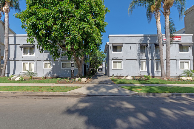 4347-4355 Mammoth Ave in Sherman Oaks, CA - Building Photo - Building Photo