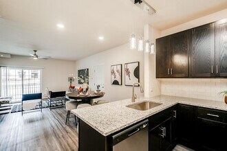 1447 Pk W Ct in Imperial, MO - Building Photo - Building Photo