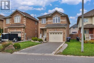 1398 Hunter St in Innisfil, ON - Building Photo - Building Photo