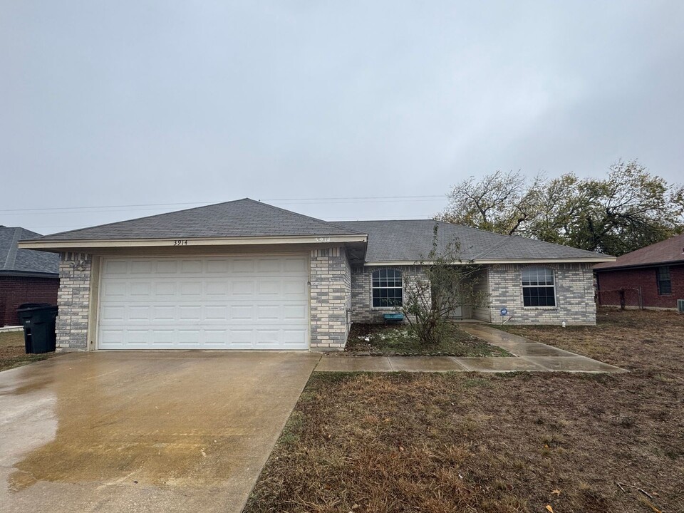 3914 Carolyn Dr in Killeen, TX - Foto de edificio