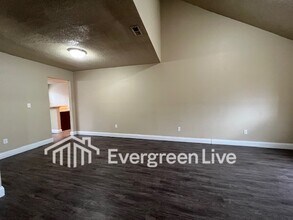 203 Barrow Ct in Raeford, NC - Building Photo - Building Photo