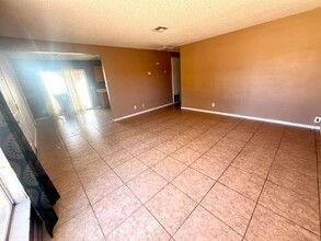 6001 Mariposa Ave in Twentynine Palms, CA - Building Photo - Building Photo