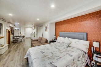 1039 N Lawndale Ave in Chicago, IL - Building Photo - Building Photo