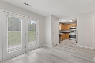 8719 Mowbray Way in Knoxville, TN - Building Photo