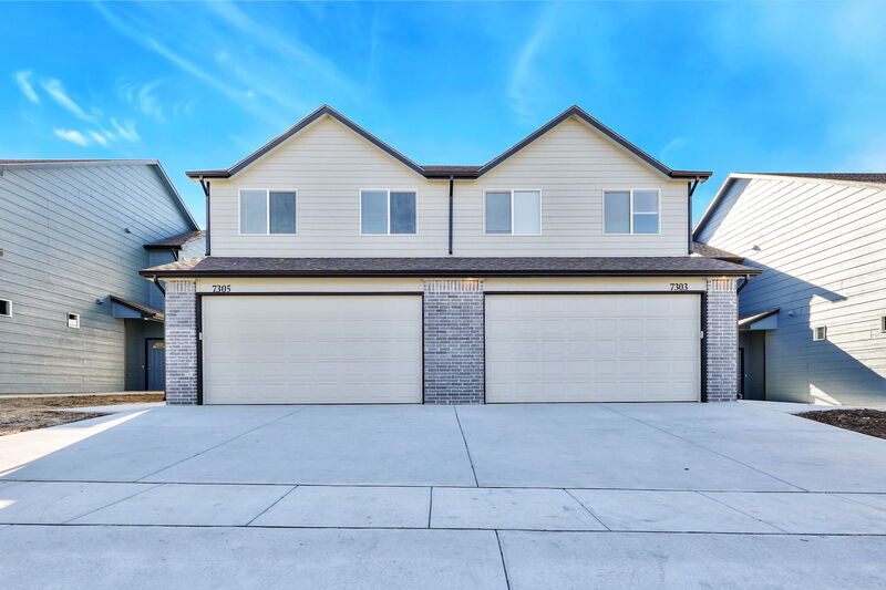 7303 E 34th St N in Wichita, KS - Building Photo