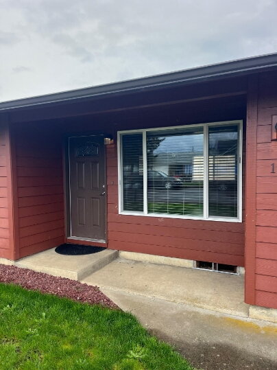 161 NW Viola St in Sheridan, OR - Building Photo - Building Photo