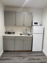 351 N 70th Terrace in Hollywood, FL - Building Photo - Building Photo