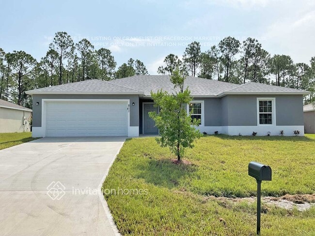 property at 811 Algaringo Ave SE