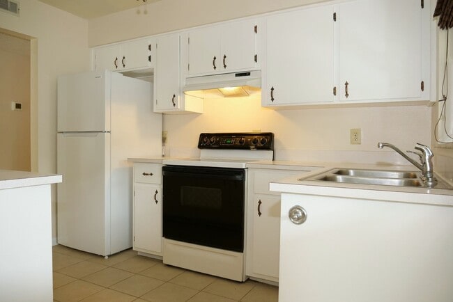 1414 Guernsey St in Orlando, FL - Building Photo - Building Photo