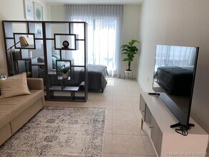 4740 NW 84th Ct-Unit -33B in Doral, FL - Building Photo - Building Photo