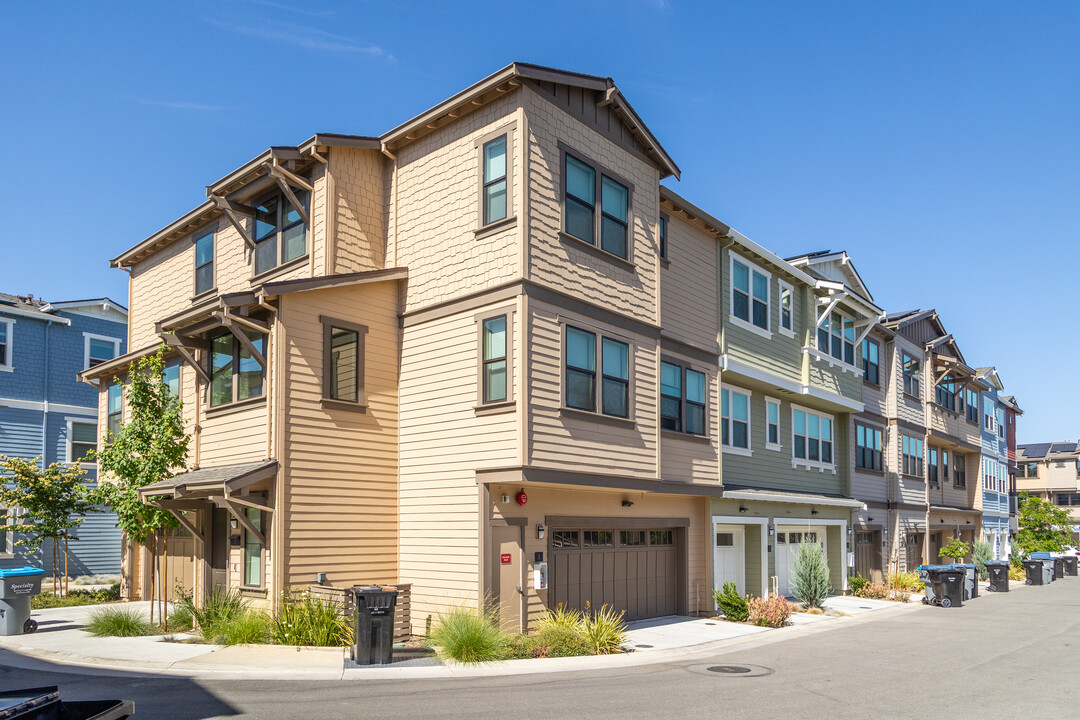 Lavender in Sunnyvale, CA - Building Photo