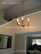 25995 Tallwood Dr in North Olmsted, OH - Building Photo - Building Photo