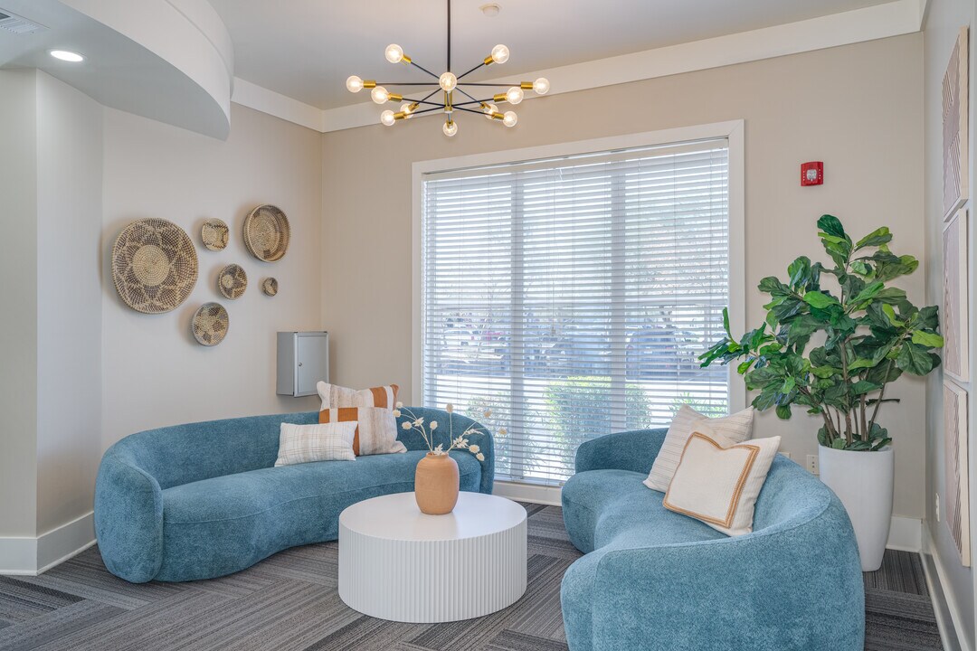 Vue Park West in Peoria, AZ - Building Photo