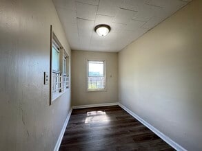 22 Dover St, Unit 3 in Newark, NJ - Building Photo - Building Photo