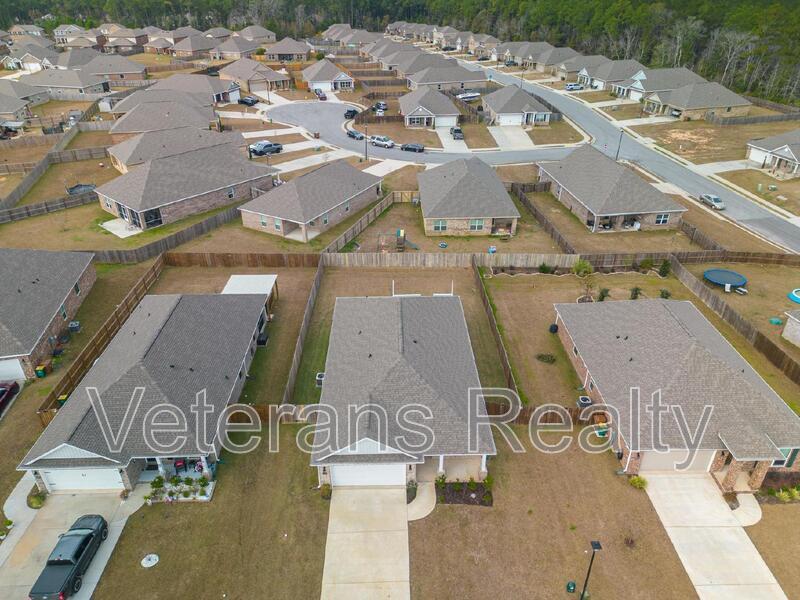 15621 Arran Wy in Biloxi, MS - Building Photo