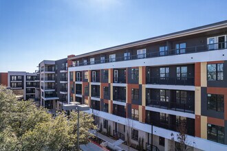 Fifteen15 South Lamar Apartments in Austin, TX - Building Photo - Building Photo