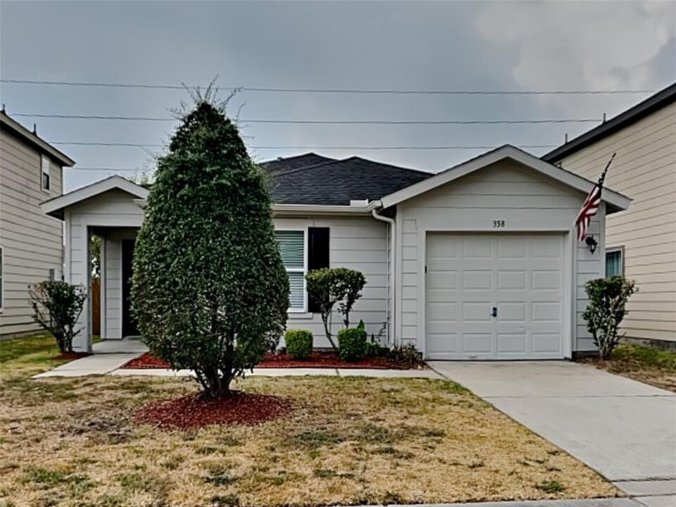 358 Silky Leaf Dr in Houston, TX - Building Photo