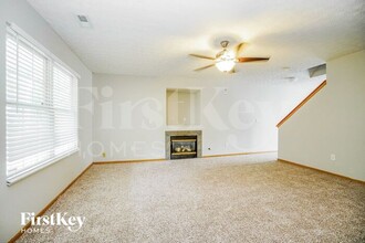 2719 Bellero Way in Columbus, OH - Foto de edificio - Building Photo