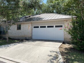 14811 Fabius in San Antonio, TX - Building Photo - Building Photo