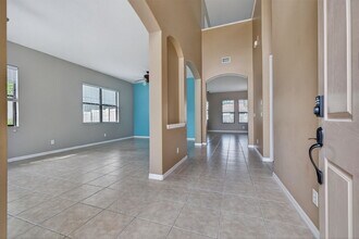 7019 43rd Ave E in Palmetto, FL - Building Photo - Building Photo