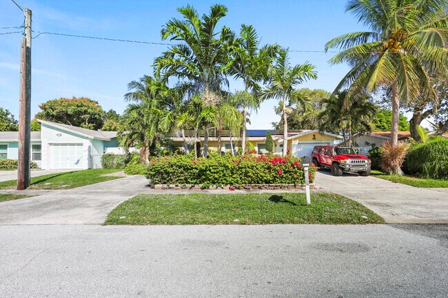 237 SW 5th Ave in Boynton Beach, FL - Building Photo - Building Photo