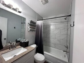 3802 Pine St in Texarkana, TX - Building Photo - Building Photo