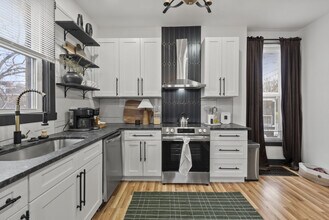 286 Taylor Ave in Columbus, OH - Foto de edificio - Building Photo