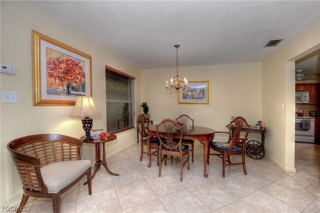 property at 5652 Eichen Cir