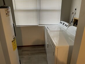 2128 Woodside St in Jacksonville, FL - Building Photo - Building Photo