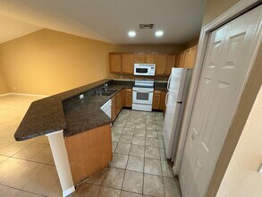 726 Harold Ave S in Lehigh Acres, FL - Building Photo - Building Photo