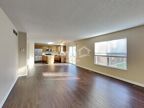 637 Ellen Dr in Cincinnati, OH - Building Photo - Building Photo