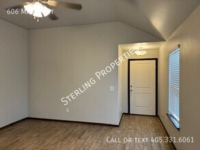 606 Marlin Ct in Chickasha, OK - Building Photo - Building Photo