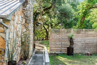 202 Leveritts Loop in Wimberley, TX - Building Photo - Building Photo