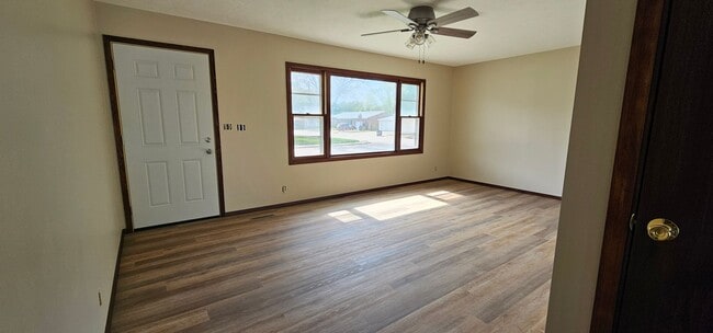 2320 W 5th St in Grand Island, NE - Building Photo - Building Photo
