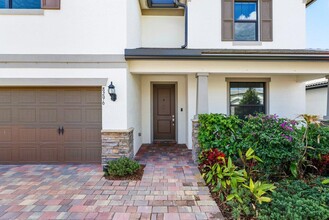 8296 Vaulting Dr in Greenacres, FL - Building Photo - Building Photo