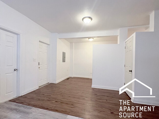 1900 S Throop St in Chicago, IL - Foto de edificio - Building Photo