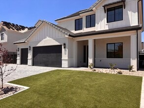 2905 E Yavin Wy in Saint George, UT - Building Photo - Building Photo