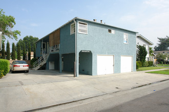 507-509 Irving Ave in Glendale, CA - Building Photo - Building Photo