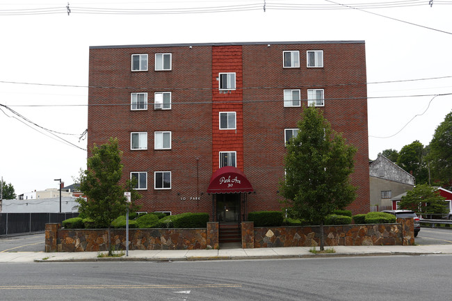 30 Park Ave in Revere, MA - Foto de edificio - Building Photo