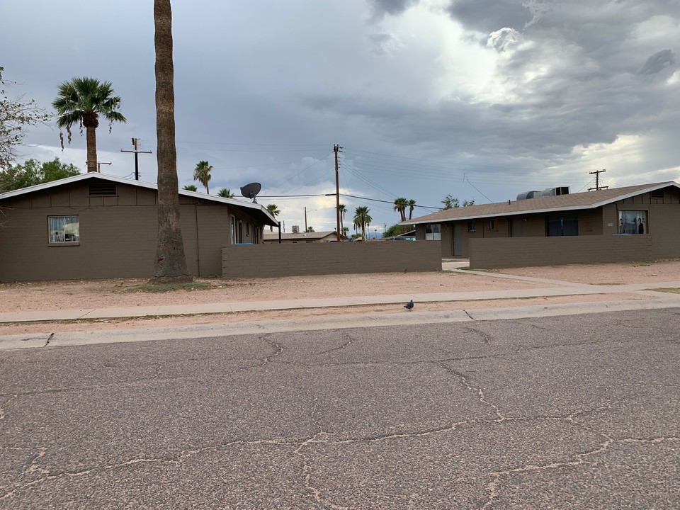 4837 E Willetta St in Phoenix, AZ - Building Photo