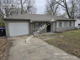 1407 SW Glencoe St in Topeka, KS - Building Photo