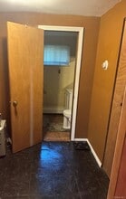 342 Wyona Ave in Lindenhurst, NY - Building Photo - Building Photo