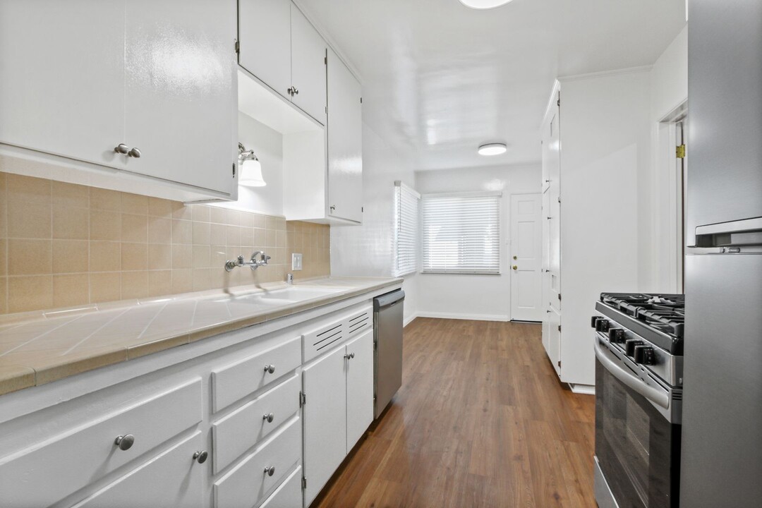 1018 Grant St, Unit A in Santa Monica, CA - Building Photo