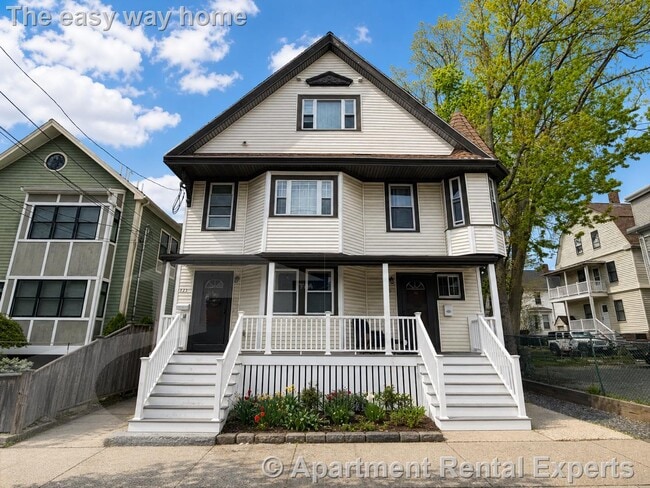 121 Morrison Ave in Somerville, MA - Building Photo - Building Photo