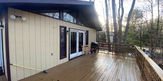 8062 Red Squirrel Dr