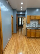 2707 W Thomas St in Chicago, IL - Building Photo