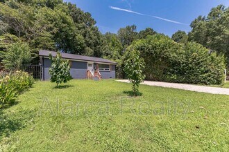 2438 Finchley Dr in Charlotte, NC - Building Photo - Building Photo